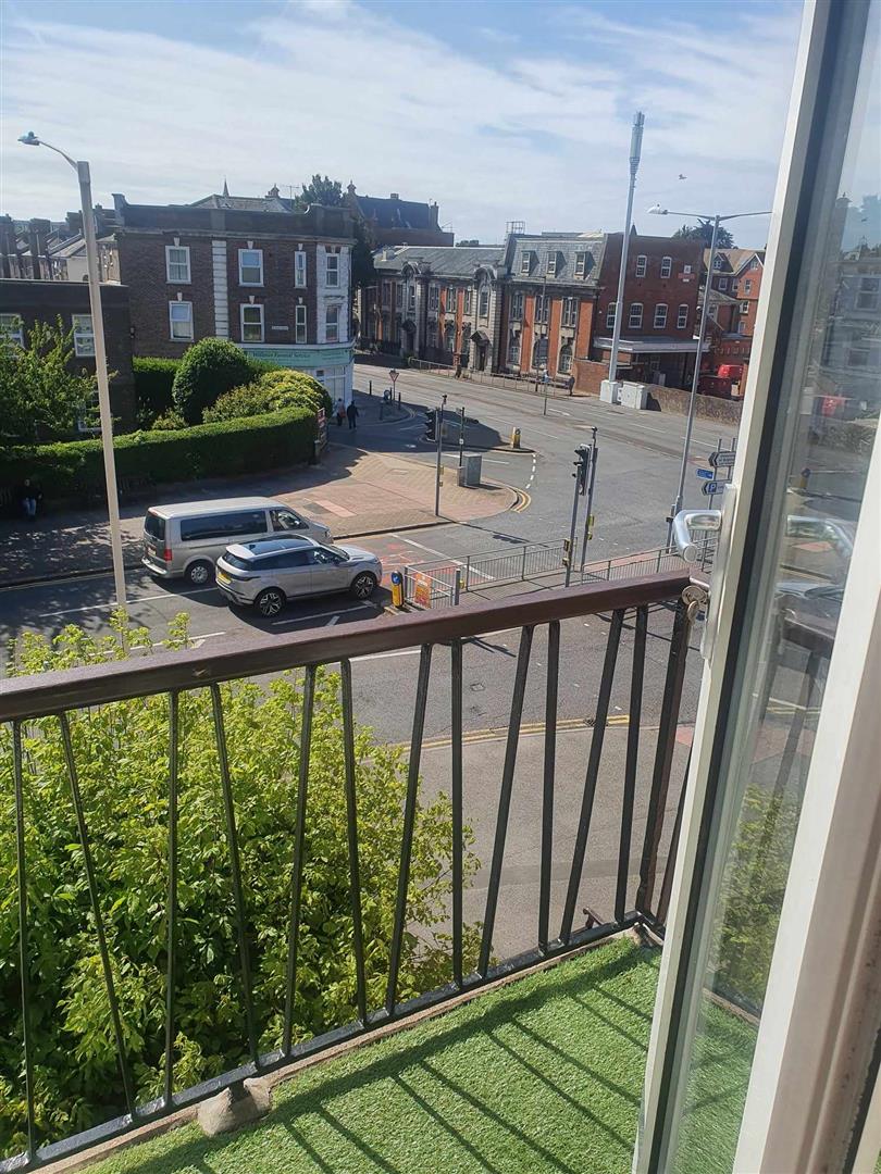 Property Details for Upperton Road Eastbourne East Sussex BN21 1EL